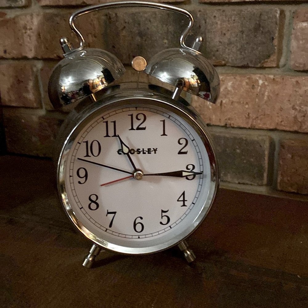 ❤️CROSLEY Battery Operated Clock
